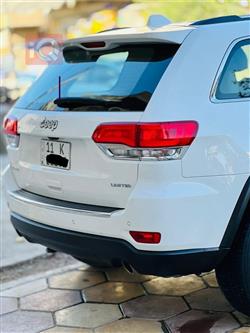 جیپ گراند شیرۆکی